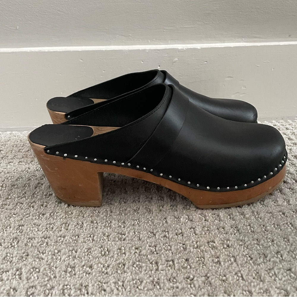 Troentorp Black Leather Clogs with Wooden Heel